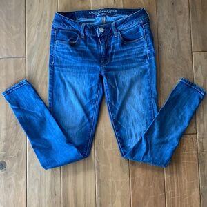 Women’s American Eagle 🦅 Outfitters Super stretch jegging.